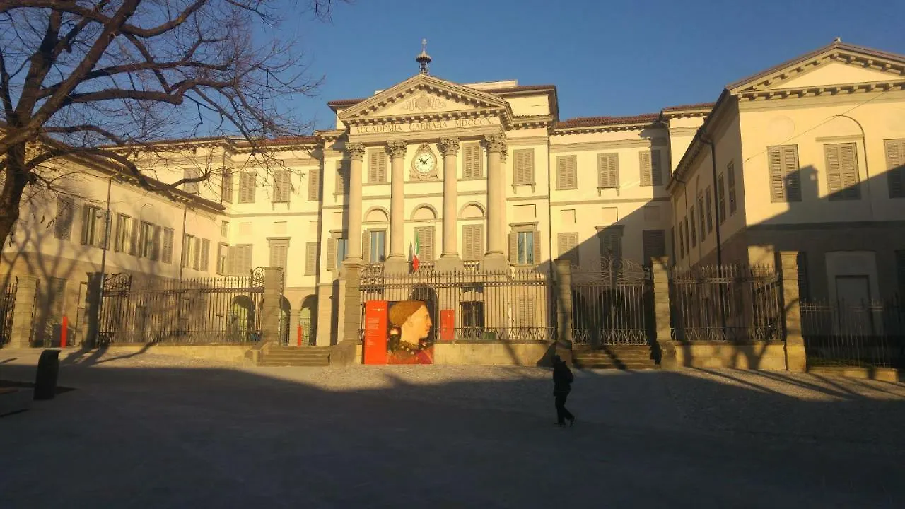 Accademia Deluxe Apartment Bergamo 0*,